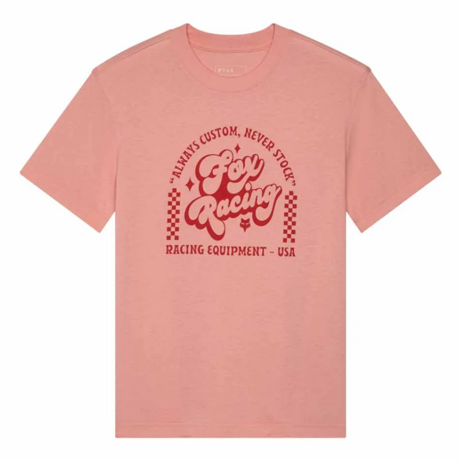 Tee: FOX 2025 Women NEVER STOCK SS Pale Pink